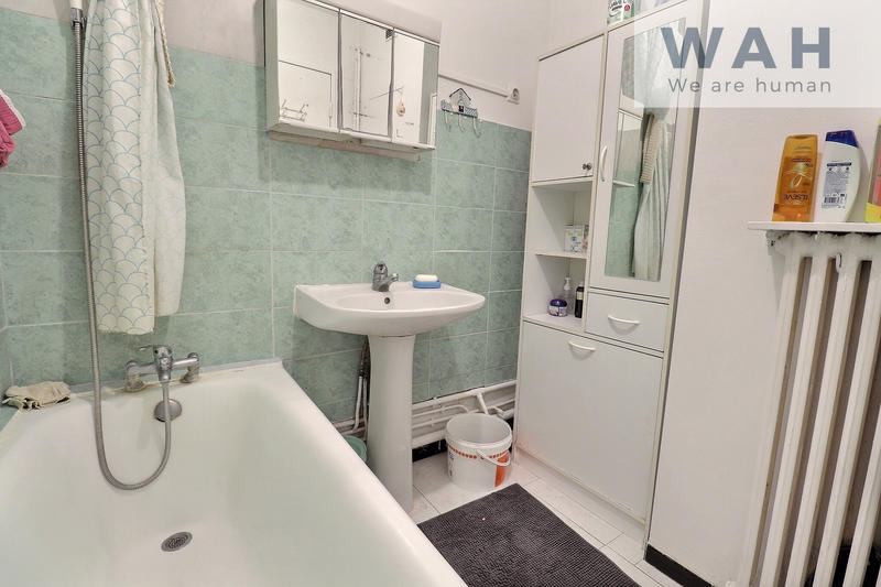 Appartement - 75 m² - 3 pièces