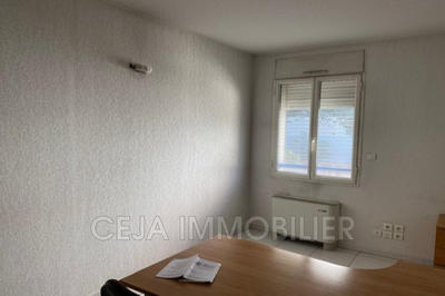 Bureau - 217 m²