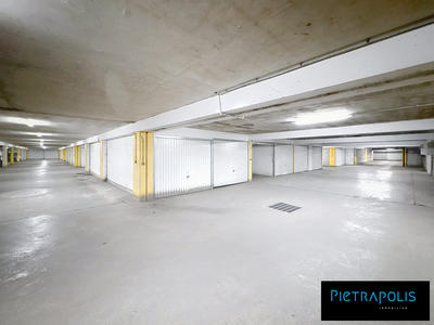Parking / Garage - 13 m²