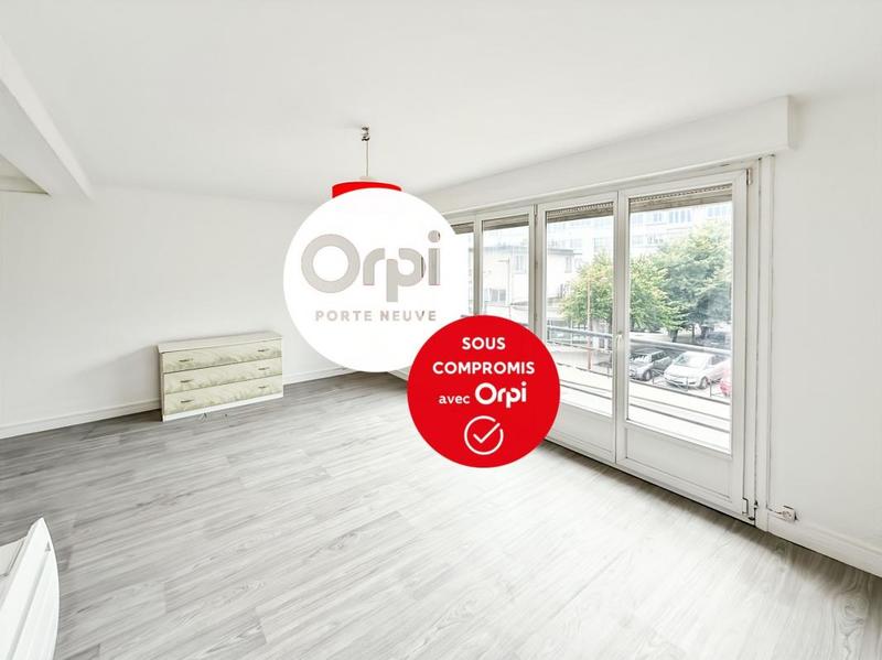 Immeuble - 68 m² - 4 pièces