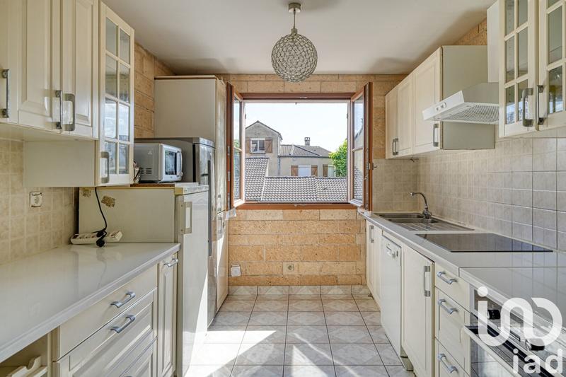 Maison - 105 m² - 6 pièces