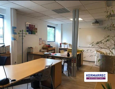 Bureau - 979 m²