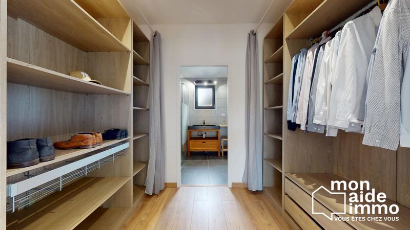 Maison - 169 m² - 8 pièces