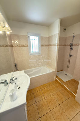 Appartement - 77 m² - 3 pièces