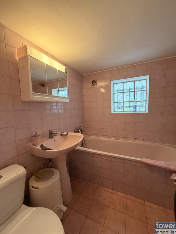 Maison - 105 m² - 5 pièces