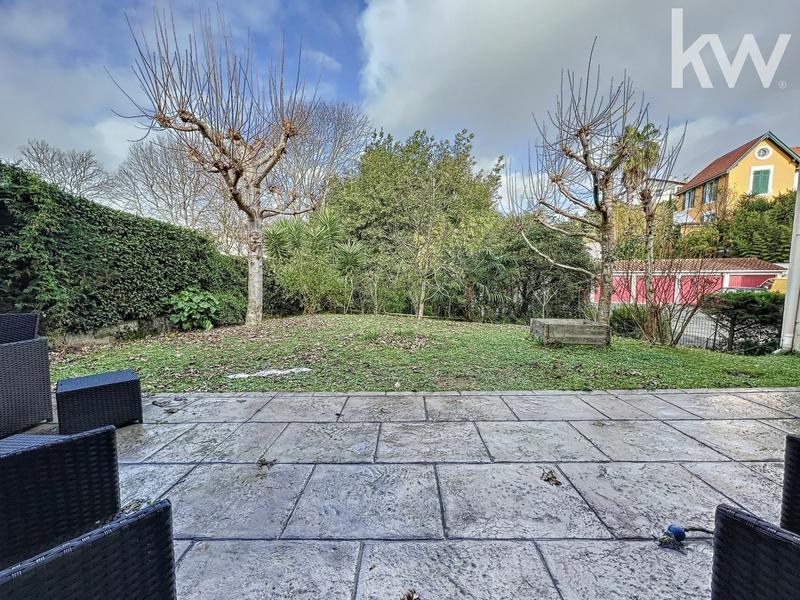 Appartement - 175 m² - 5 pièces