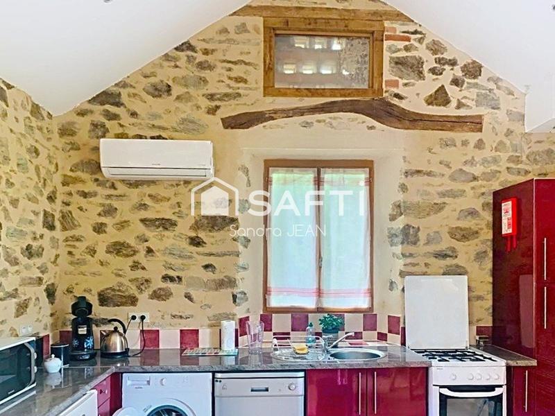 Maison - 369 m² - 8 pièces