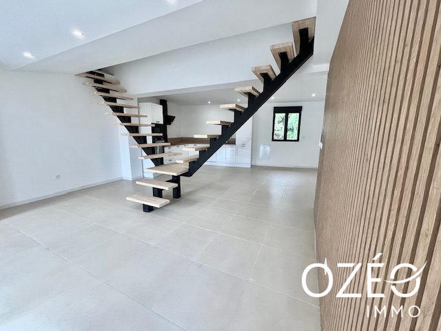 Maison - 117 m² - 5 pièces