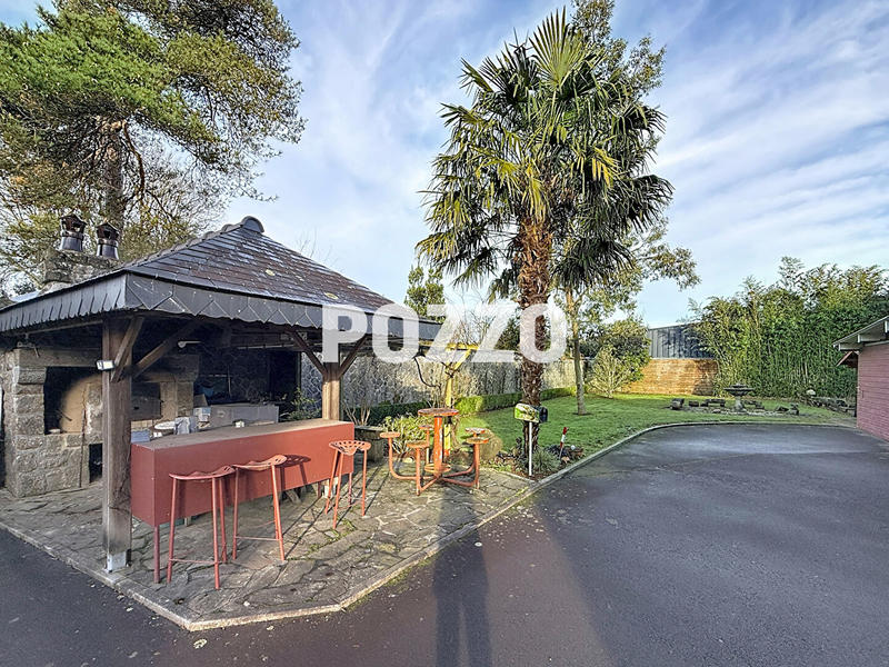 Maison bourgeoise - 337 m² - 12 pièces