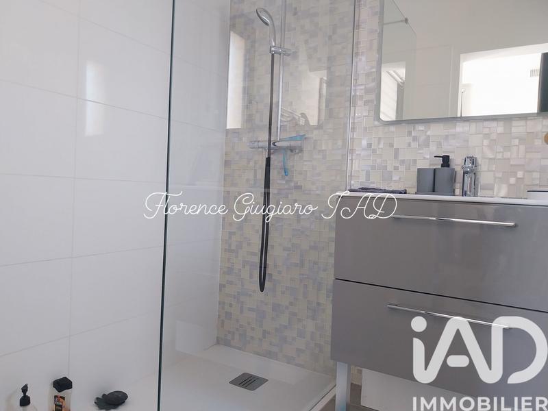 Maison - 205 m² - 7 pièces