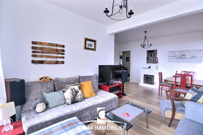 Appartement - 84 m² - 4 pièces