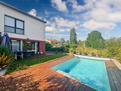 Maison - 101 m² - 4 pièces