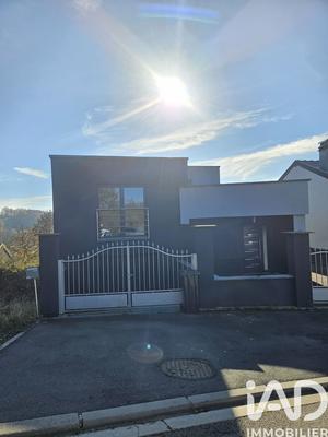 Maison - 135 m² - 4 pièces