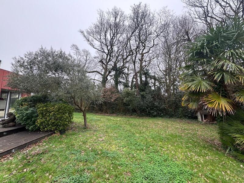 Maison - 170 m² - 6 pièces