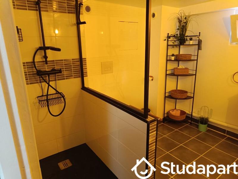 Chambre - 28 m² - 1 pièce