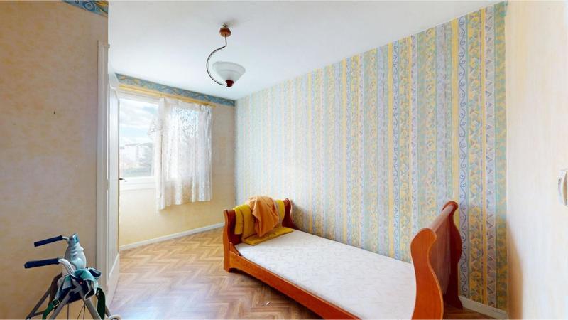 Appartement - 76 m² - 5 pièces