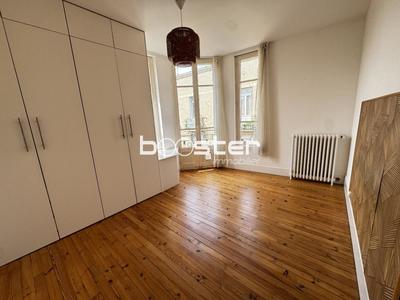 Appartement ancien - 120 m² - 5 pièces