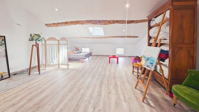 Maison en pierre - 156 m² - 4 pièces