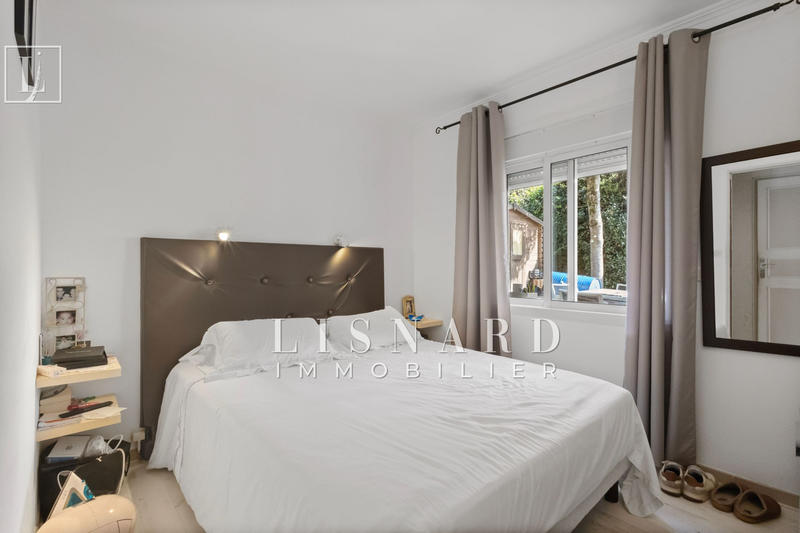 Maison - 262 m² - 10 pièces