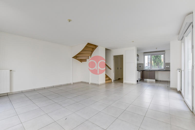 Maison - 92 m² - 4 pièces
