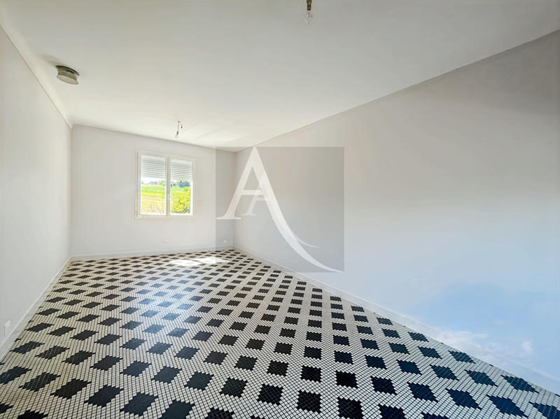 Maison - 75 m² - 4 pièces