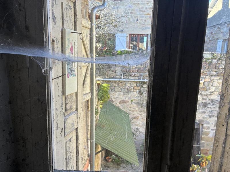 Propriété - 105 m² - 8 pièces