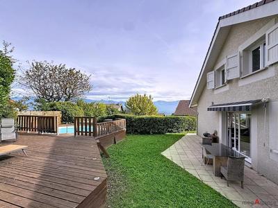 Maison traditionnelle - 140 m² - 5 pièces