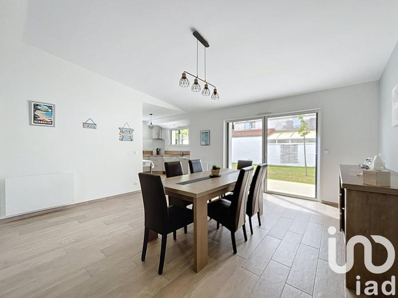 Maison - 102 m² - 5 pièces
