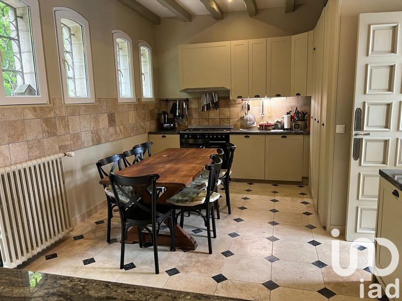 Maison - 400 m² - 8 pièces