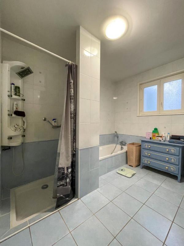 Maison - 170 m² - 7 pièces