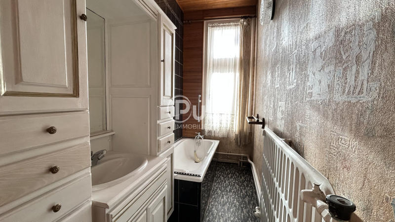 Maison - 160 m² - 6 pièces