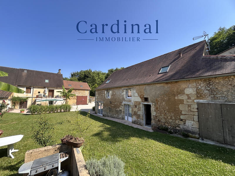 Maison - 450 m² - 11 pièces