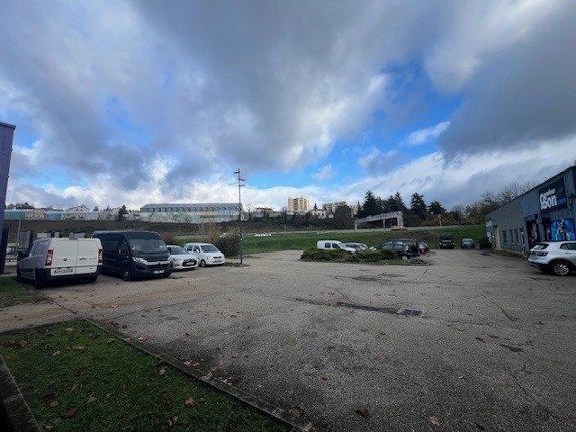 Local commercial - 288 m²