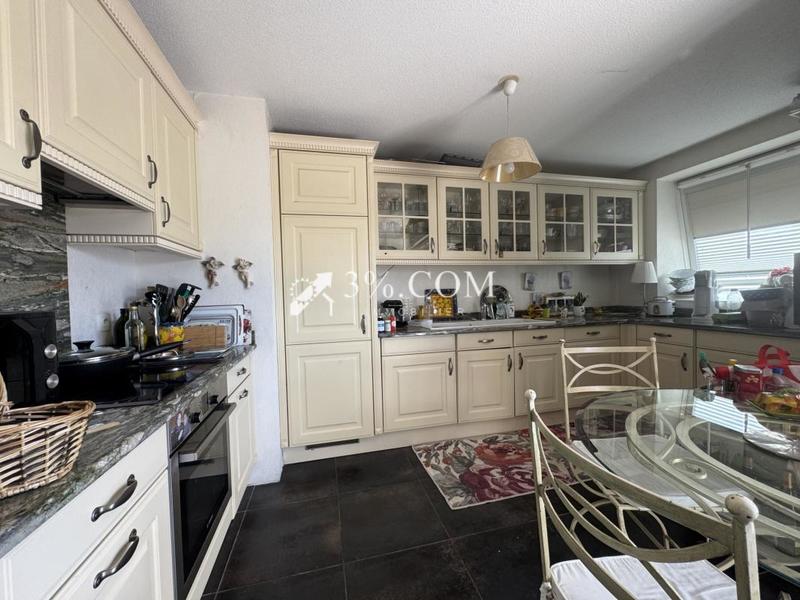 Appartement - 100 m² - 4 pièces