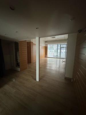 Local commercial - 57 m²