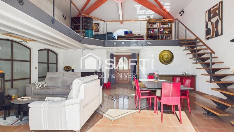 Maison - 174 m² - 5 pièces