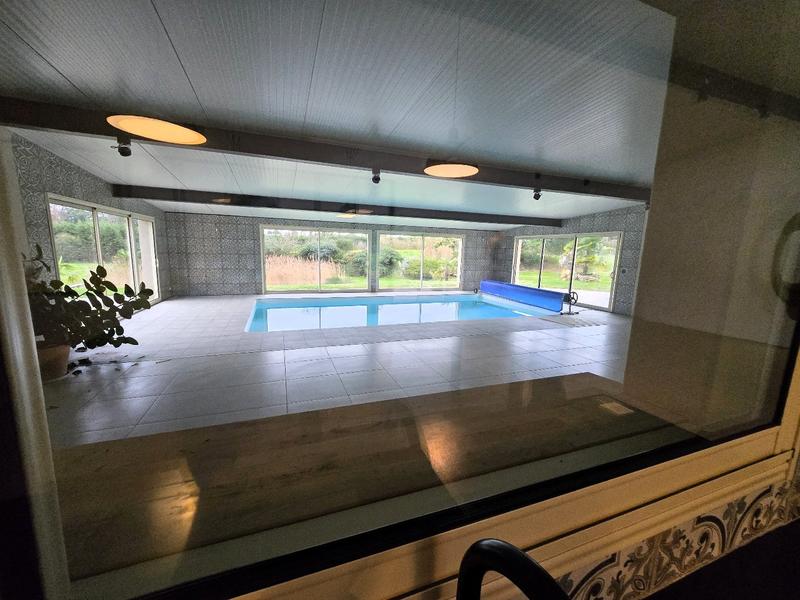 Maison - 206 m² - 7 pièces