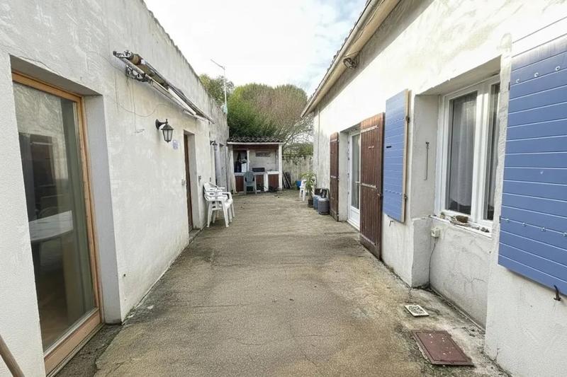 Propriété - 95 m² - 5 pièces