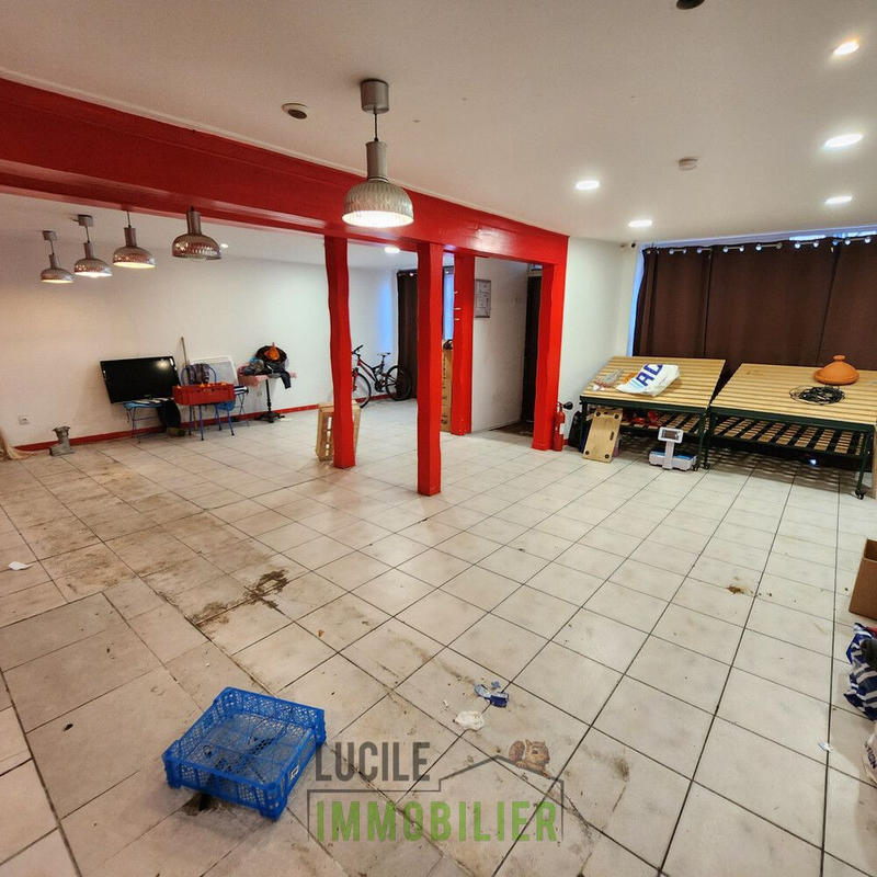 Local commercial - 133 m² - 4 pièces