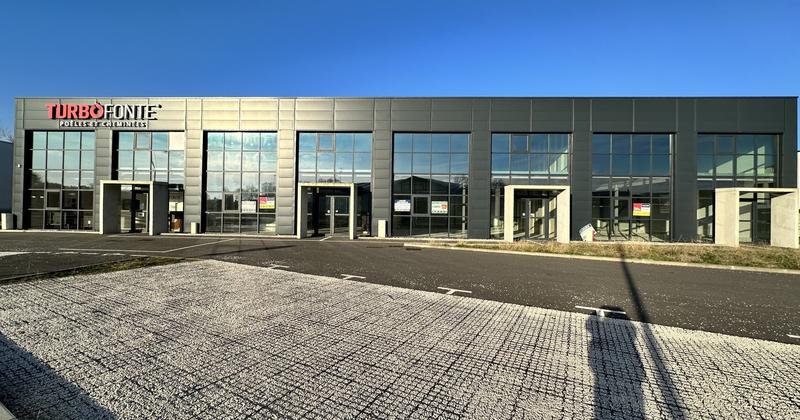 Local d'activités - 240 m² - 4 pièces