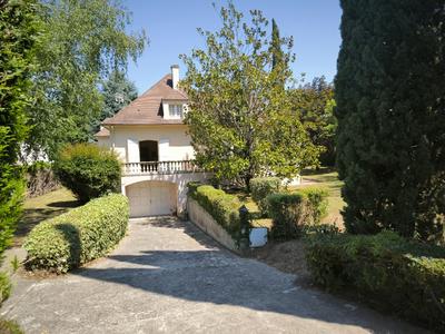 Maison bourgeoise - 330 m² - 13 pièces