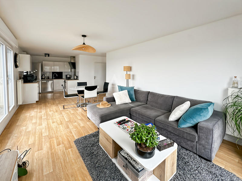 Appartement - 97 m² - 5 pièces