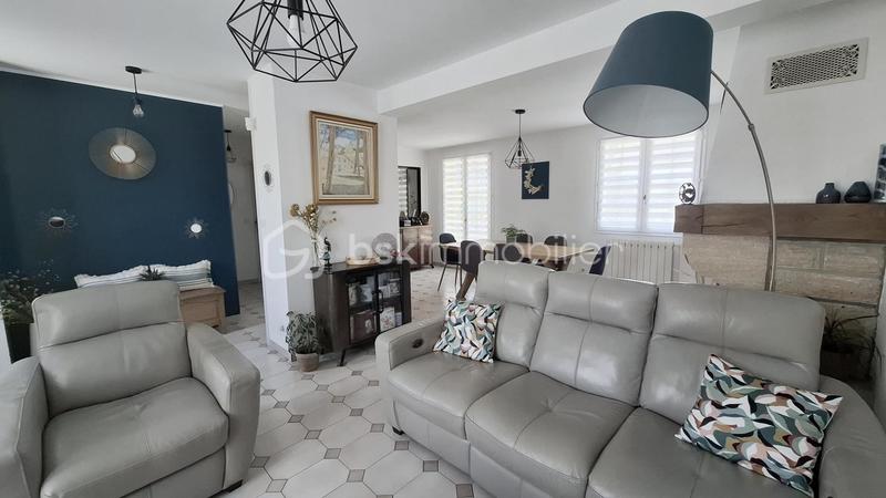 Maison - 95 m² - 5 pièces