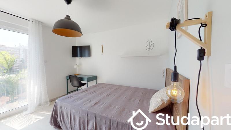 Chambre - 9 m² - 1 pièce