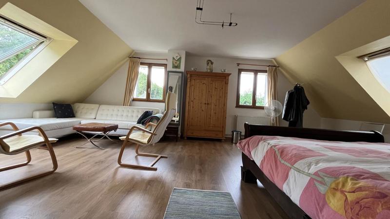 Pavillon - 270 m² - 7 pièces