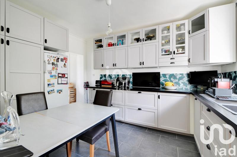 Maison - 200 m² - 8 pièces