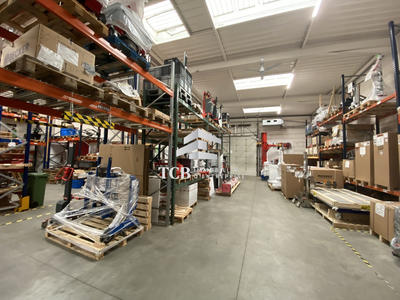 Local d'activités - 820 m²