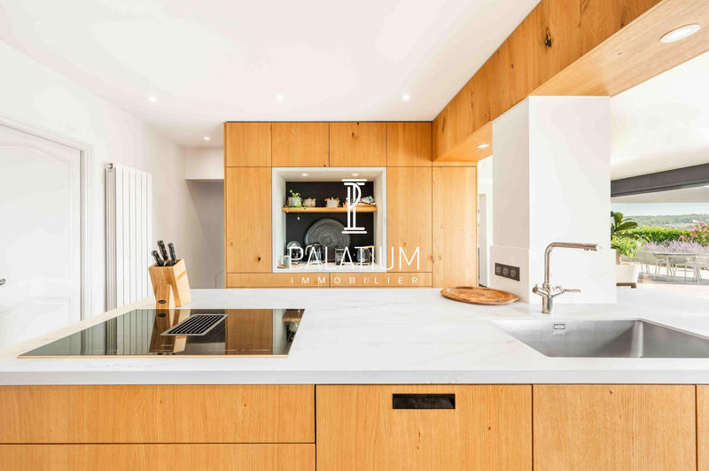 Villa - 268 m² - 7 pièces