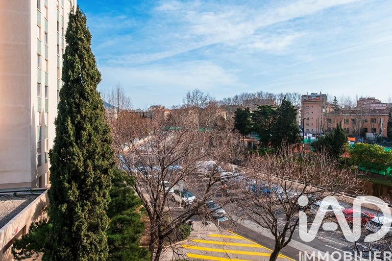 Appartement - 85 m² - 4 pièces