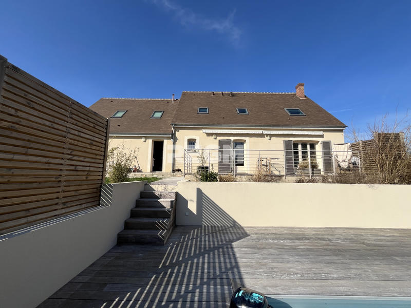 Maison - 166 m² - 6 pièces